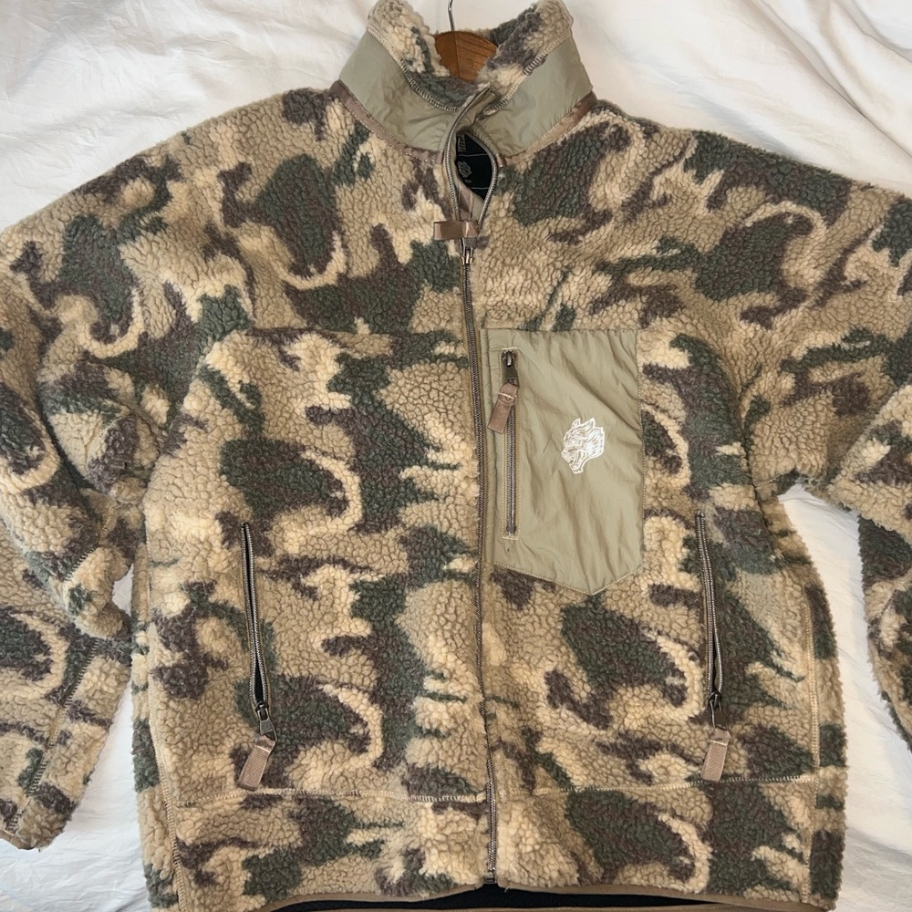 Darc Sport Lone Pine Jacket in Woodland Camo • Large
